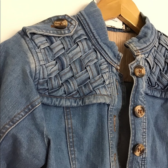 Mike & Chris light wash denim jean jacket size xs fits like a S - Picture 2 of 9